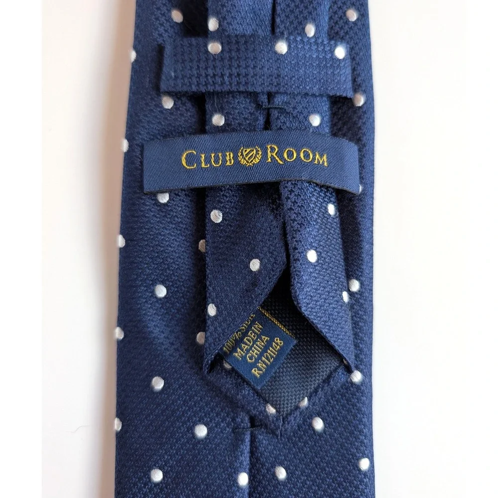 Club Room Mens Navy Blue White Polka Dot 100% Silk Tie Formal Business - Picture 4 of 4
